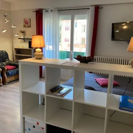 Ensoleille Avec Balcon, Parking Et Wifi - Proche Du Centre D'amelie-les-bains-palalda - Fr-1-703-6 * Amélie-les-Bains-Palalda